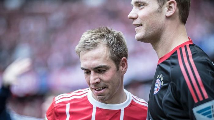 费高居榜首 费高居榜首