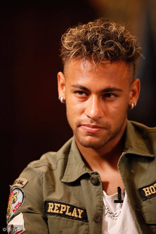 成为焦点 成为焦点