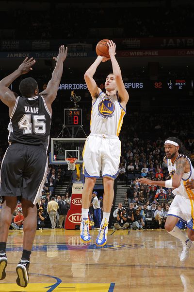 两端展开 两端展开